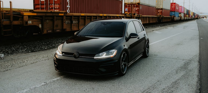 How Professional Movers Handle Car Relocation During Home Moves car shipping